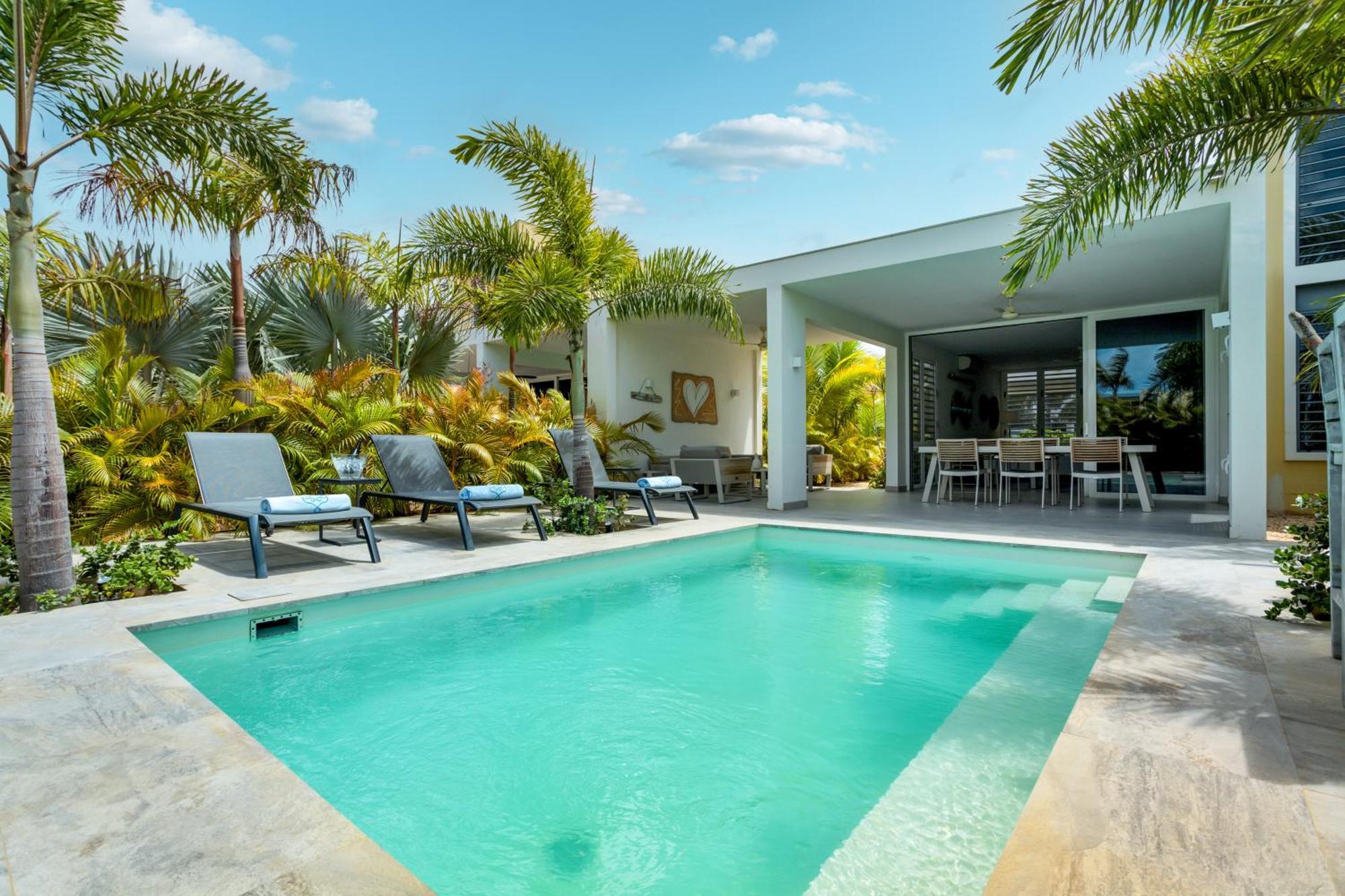 Delfins Beach Resort Bonaire, Tapestry Collection By Hilton Kralendijk  Bagian luar foto