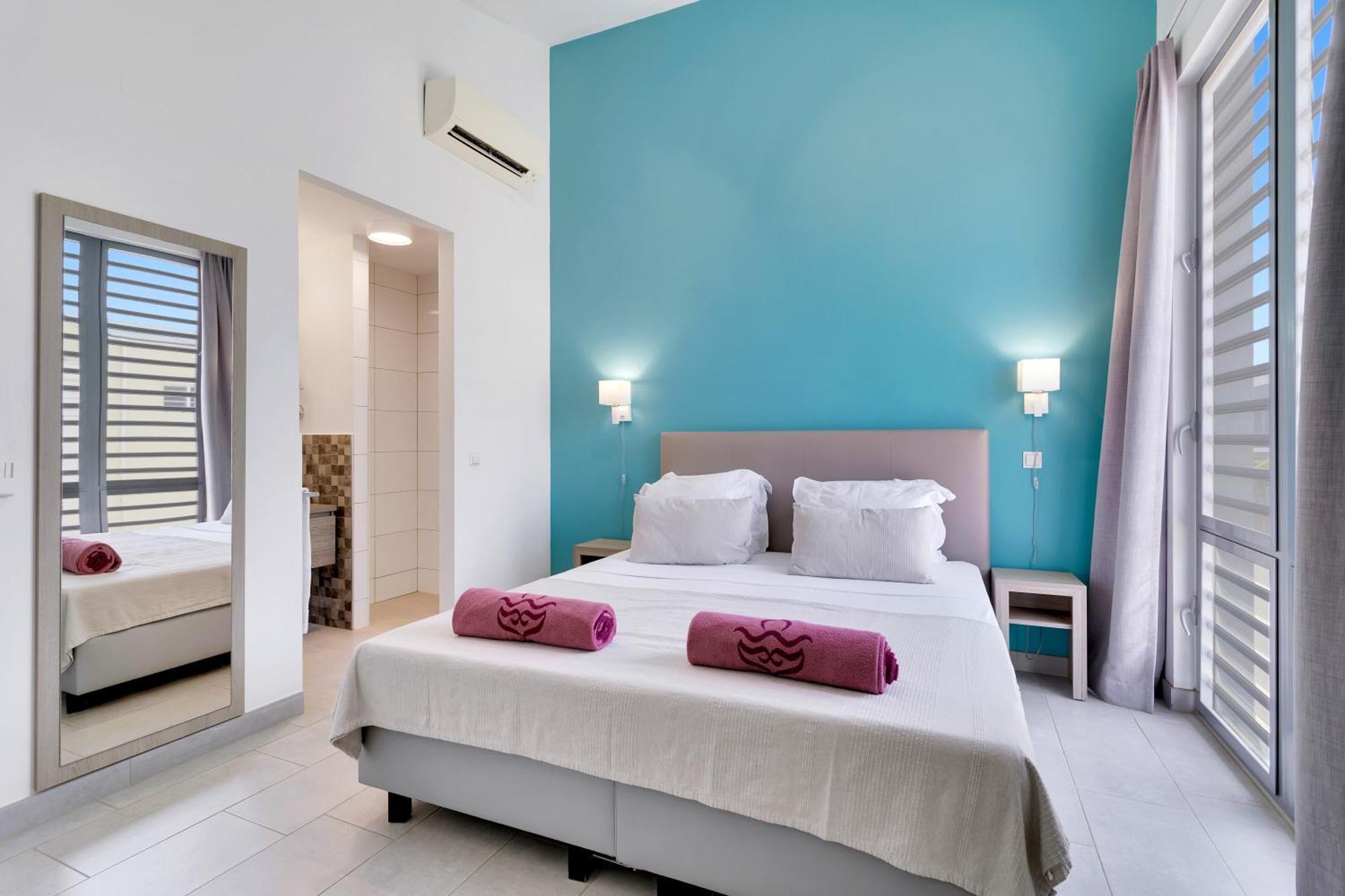 Delfins Beach Resort Bonaire, Tapestry Collection By Hilton Kralendijk  Bagian luar foto