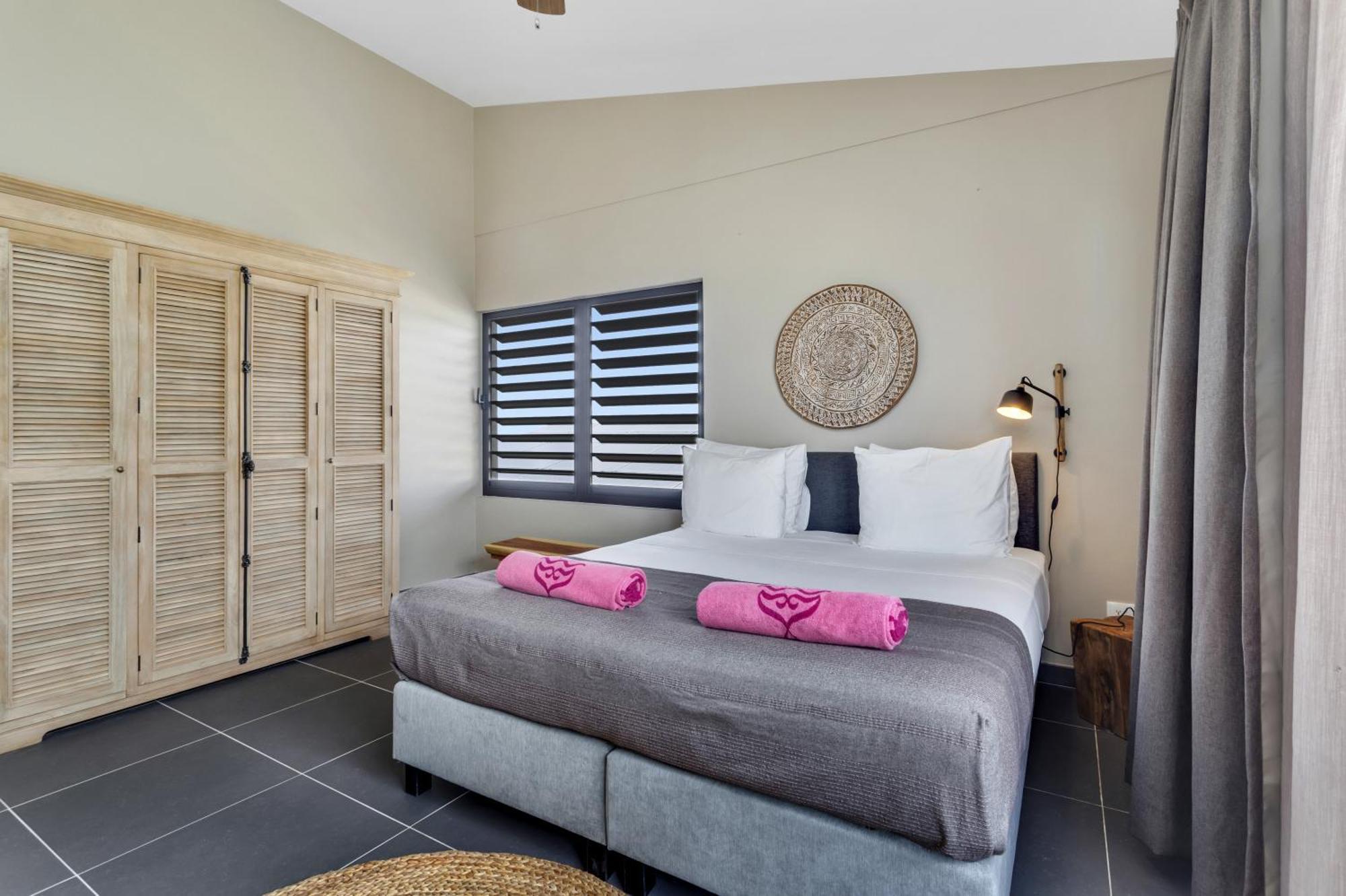 Delfins Beach Resort Bonaire, Tapestry Collection By Hilton Kralendijk  Bagian luar foto