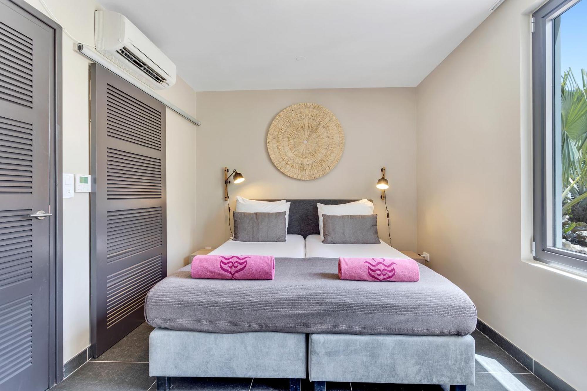 Delfins Beach Resort Bonaire, Tapestry Collection By Hilton Kralendijk  Bagian luar foto